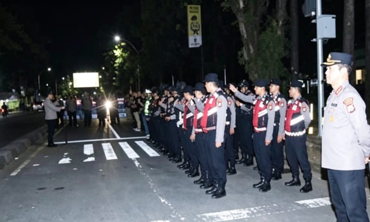 Kapolrestabes Makassar Arya Perdana Pimpin Razia Geng Motor, Polisi Siaga di Perbatasan Kota