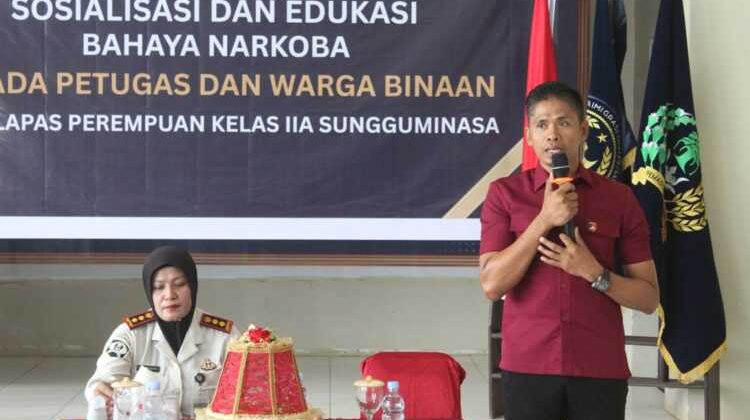 Kasat Resnarkoba Polres Gowa IPTU Firman, S.H., M.H. saat menjadi pemateri dalam kegiatan sosialisasi bahaya narkoba di Lapas Perempuan Kelas IIA Sungguminasa, Gowa, dalam keterangannya, Senin (12/5/2026) (Foto: Istimewa)