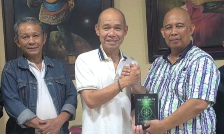 Jacob Ereste: Dari "Kitab MA HA IS MA YA" Hingga Diplomasi Spiritual Global dan Indonesia Akan Menjadi Mercu Suar Penerang Jagat