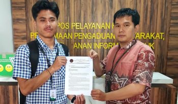 Ketua Umum DPP GRH Rizky Hidayat saat menyerahkan laporan dugaan penyimpangan dana hibah KONI Makassar senilai Rp15 miliar kepada Jamwas Kejagung RI, Jakarta, Jumat (23/10/2026) (Foto: Tim Redaksi)